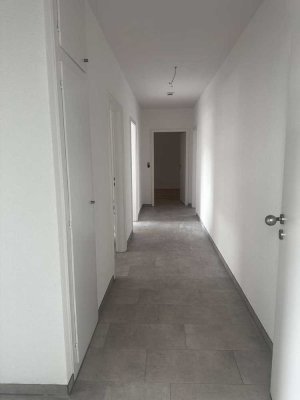 3-Zimmer-Wohnung in Freiburg – frisch saniert, modern ausgestattet & mit Balkon
