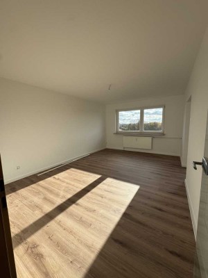 Erstbezug nach Sanierung - 3 Zimmer Wohnung in 24222 Schwentinental