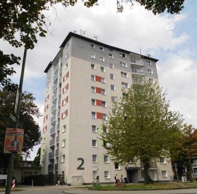 *2-Zimmer-Wohnung mit Balkon in zentraler Lage*