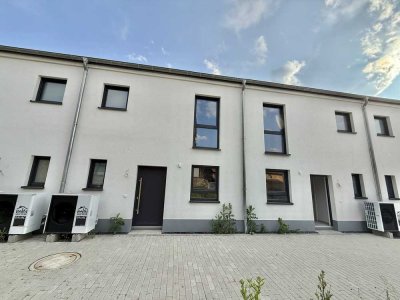 Modernes Neubau-Reihenmittelhaus in Sinsheim-Dühren