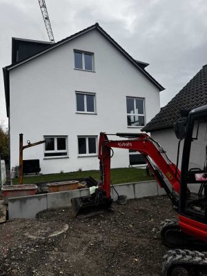 Erstbezug: Schöne 7-Zimmer-Doppelhaushälfte in Oberstenfeld