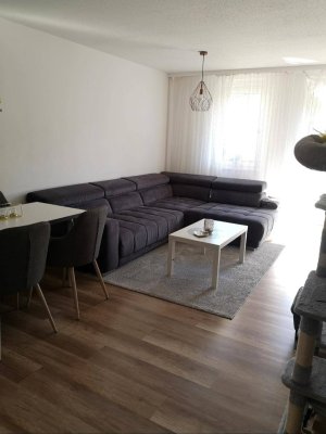 Sonnige 2 Zimmer-Wohnung mit Garten und Terasse