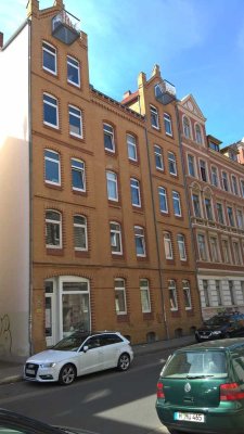 Helle und gemütliche Altbau 3 Zi.-Whg mit Balkon in der Nordstadt (WG-tauglich)