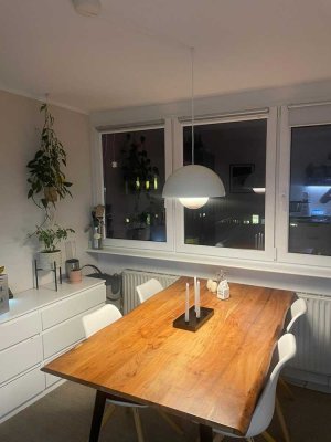 Untermiete -  2-Zimmer-Wohnung mit Balkon - möbliert - Innenstadt