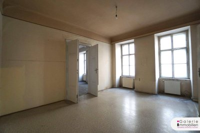 Naschmarkt - geräumige, helle, sanierungsbedürftige Altbauwohnung