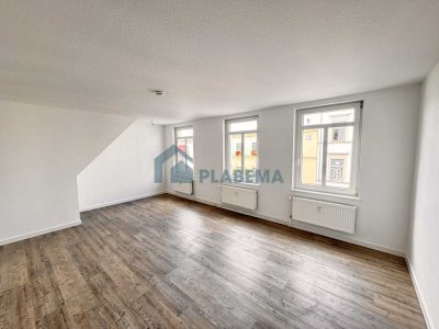 4 Zimmer- Wohnung, Erstbezug nach Komplettsanierung,  neue Einbauküche