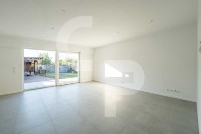 ERSTBEZUG: EBK + 2 GARAGEN + GARTEN