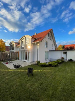 Exklusive DHH in Geltendorf mit Doppelgarage