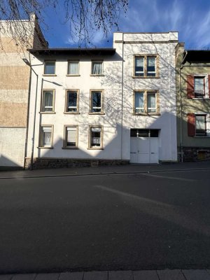 3 - Parteien Haus - MFH - CASHFLOW - 6,2% RENDITE - Kapitalanlage in Bingen am Rhein