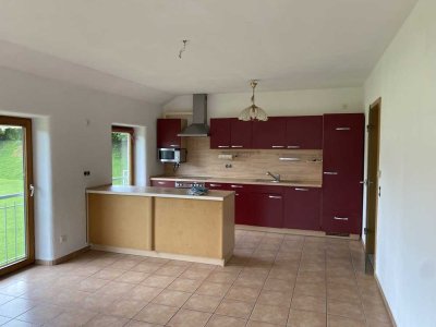 Helle und geräumige 4-Zimmer-Wohnung  zu vermieten