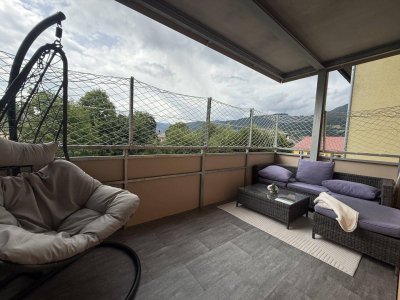 Moderne Eigentumswohnung mit großem westseitigem Balkon und Carport – vollsaniert 2020