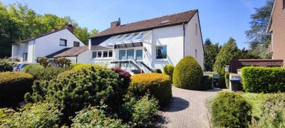 Erdwärmepumpe und PV-Anlage! Modernisiertes Einfamilienhaus mit Einliegerwohnung in Recklinghausen