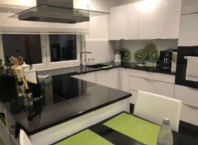 Helle Maisonettewohnung mit Waldblick