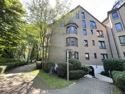 GEMÜTLICHE 2 ZI WOHNUNG - MIT BALKON UND TG STELLPLATZ
