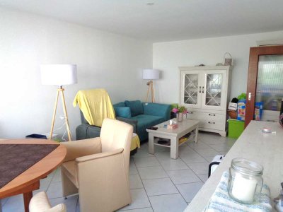 Gemütliche Wohnung – sehr gepflegt –  in zentraler Lage mit Luxus!