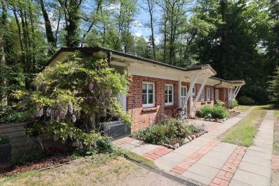 Seltenes Immobilienangebot in traumhafter Naturlage - Ebenerdiges Wohnen am Bachlauf mit viel Charme