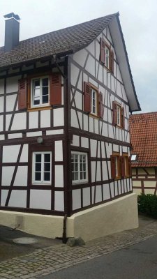 Charmantes, freistehendes Fachwerkhaus in Gernsbach