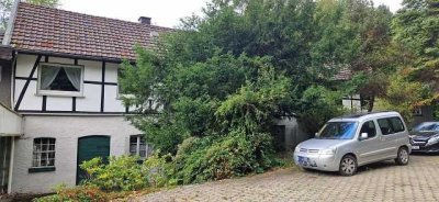 Historischer Charme trifft moderne Nutzung:
Charmantes Fachwerkhaus mit Gewerbefläche