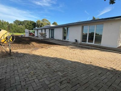 Neubau * Luxus-Bungalow * im Außenbereich