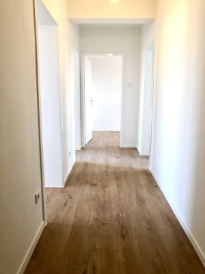 Exklusive 3-Zimmer-Wohnung in unmittelbarer Uni-Nähe inkl. EBK & Waschmaschine