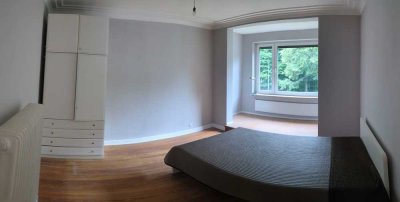 Frisch renovierte, Vollmöblierte 3 SZ Wohnug mit Wohnküche- Garten *WG geeignet*