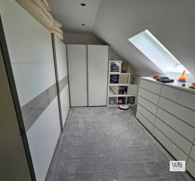 Familientraum! Freistehendes Einfamilienhaus mit unverbautem Blick in die Feldmark