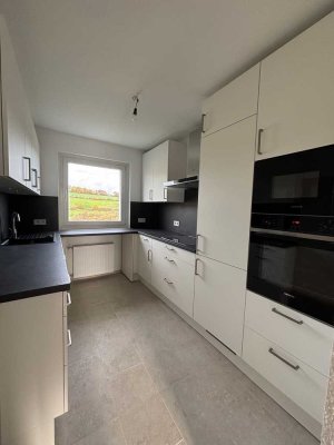 RMH mit Fernblick! Erstbezug n. Modernsierung - 5 ZKBBG - 120 m² mit EBK € 1.420,- + NK