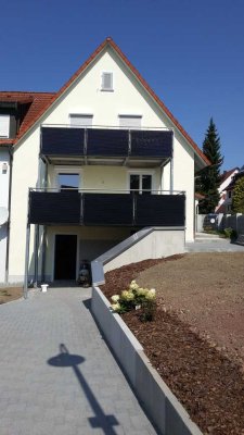 sonnige 3,5-Zimmer-DG-Wohnung mit gehobener Innenausstattung mit EBK in Dornstetten