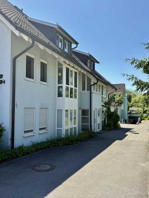 Hochwertige 3,5 Zimmer EG-Wohnung mit Terrasse und Gartenanteil