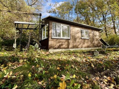 Wochenendhaus mit Garten und Wasserzugang