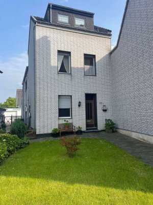 Handwerkerhände für Haus mit guter Substanz gesucht!