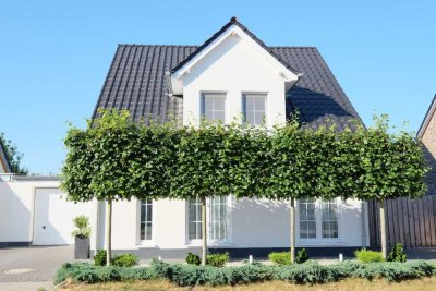 Modernes Einfamilienhaus mit Garage  in kinderfreundlicher Umgebung