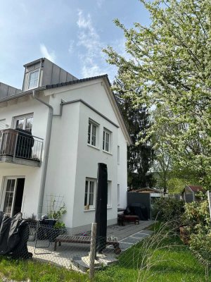 Großzügige "Haus-in-Haus"-Wohnung mit Terr. & Garten, ruhige Lage, provisionsfrei, sofort verfügbar