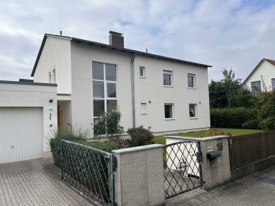 Helle 4-Zimmer-Wohnung mit Balkon in Regensburg-Burgweinting - befristet 2 Jahre