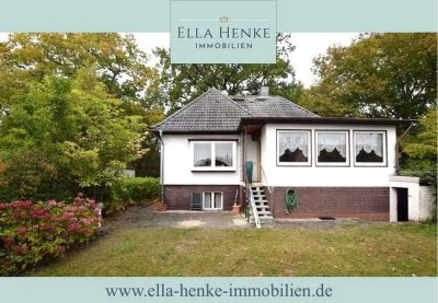 Freistehendes Einfamilienhaus zum Modernisieren in guter Lage.