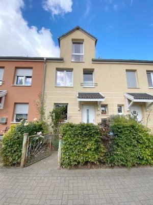 Attraktiv in Arsten!!! Neubaureihenmittelhaus mit 5 Zimmern + Garten + Kamin......