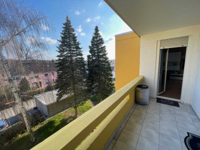 4,5 Zimmer Wohnung in ruhiger Ortsrandlage!