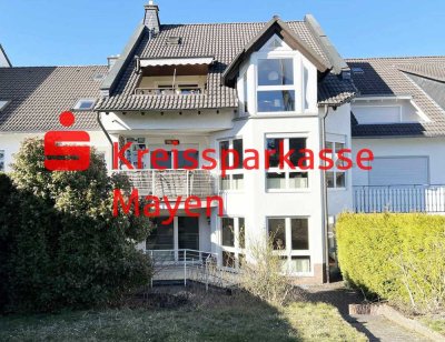 2 ETWs (1 ZKB 32,89 qm u. 2 ZKB 96,46 qm) zusammen oder getrennt nutzbar