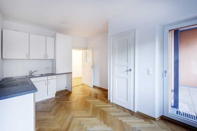 *Paul & Partner* SUPER ALTBAUWOHNUNG & TOP GESCHNITTEN! IN GEFRAGTER LAGE SOFORT BEZIEHBAR!