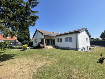 Sonniges Einfamilienhaus mit Einliegerwohnung