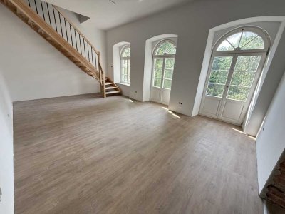 ERSTBEZUG! Helle 4-Raum-Maisonettewohnung mit Gäste-WC, Tageslichtbad, großem Balkon & Stellplatz!