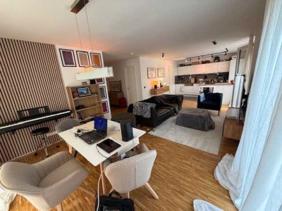 Geschmackvolle 2-Zimmer-Erdgeschosswohnung mit gehobener Innenausstattung mit EBK in Böblingen