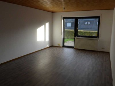 Helle 3-Zimmer Wohnung mit separatem Eingang und Terrasse in Nastätten