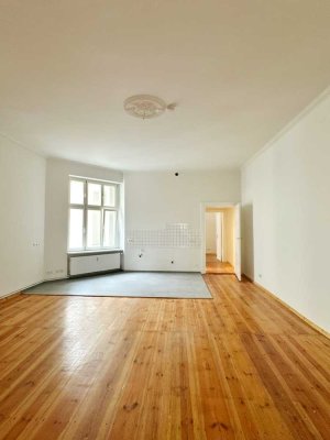 4-Zimmerwohnung plus noch ein Raum für eine Wohnküche im Herzen des begehrten Prenzlauer Bergs!