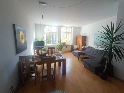 Vermietete, sehr großzügige moderne Wohnung in Saarbrücken-St. Arnual zu verkaufen