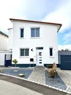 Neu: Modernes freistehendes Einfamilienhaus (energieeffizient & familiengerecht)