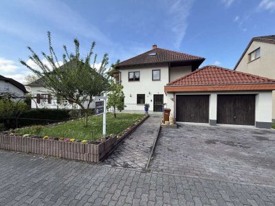 Traumhafte und unvergleichliche Maisonettewohnung mit Ihre Familie, mit Garage, Garten uvm.