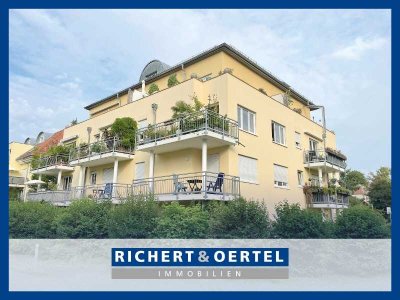 www.r-o.de +++ vermietete Maisonettewohnung mit großer Dachterrasse und Blick