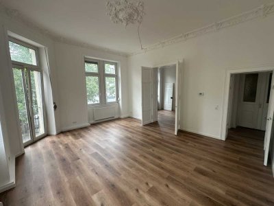 Aufwendig sanierte 4-Zimmer Wohnung in zentraler Lage von Wiesbaden.