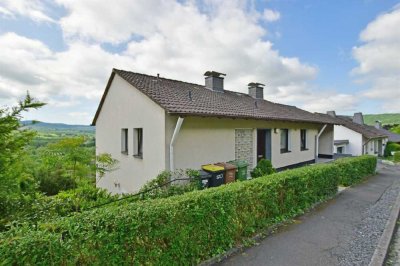 Freies Einfamilienhaus in Zierenberg mit dem ultimativen Fernblick